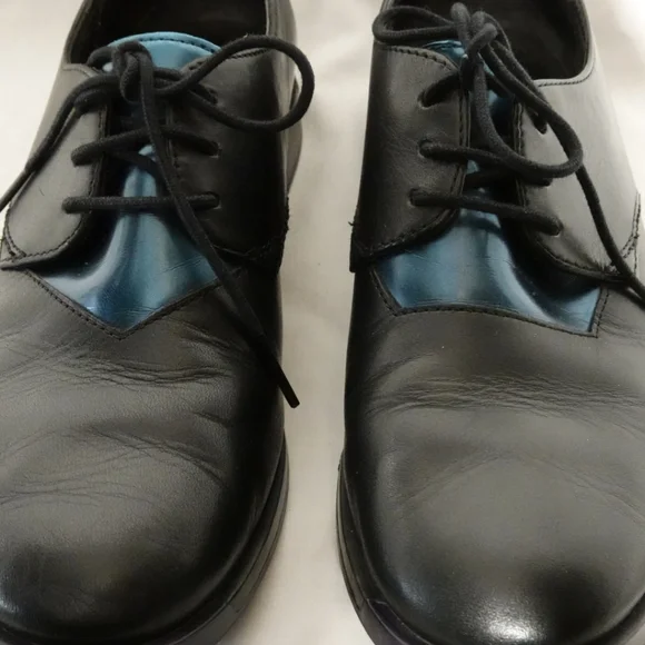 CAMPER - TWINS Black with Metallic Blue Contrast Laced Oxfords, size 37 - Picture 9 of 10